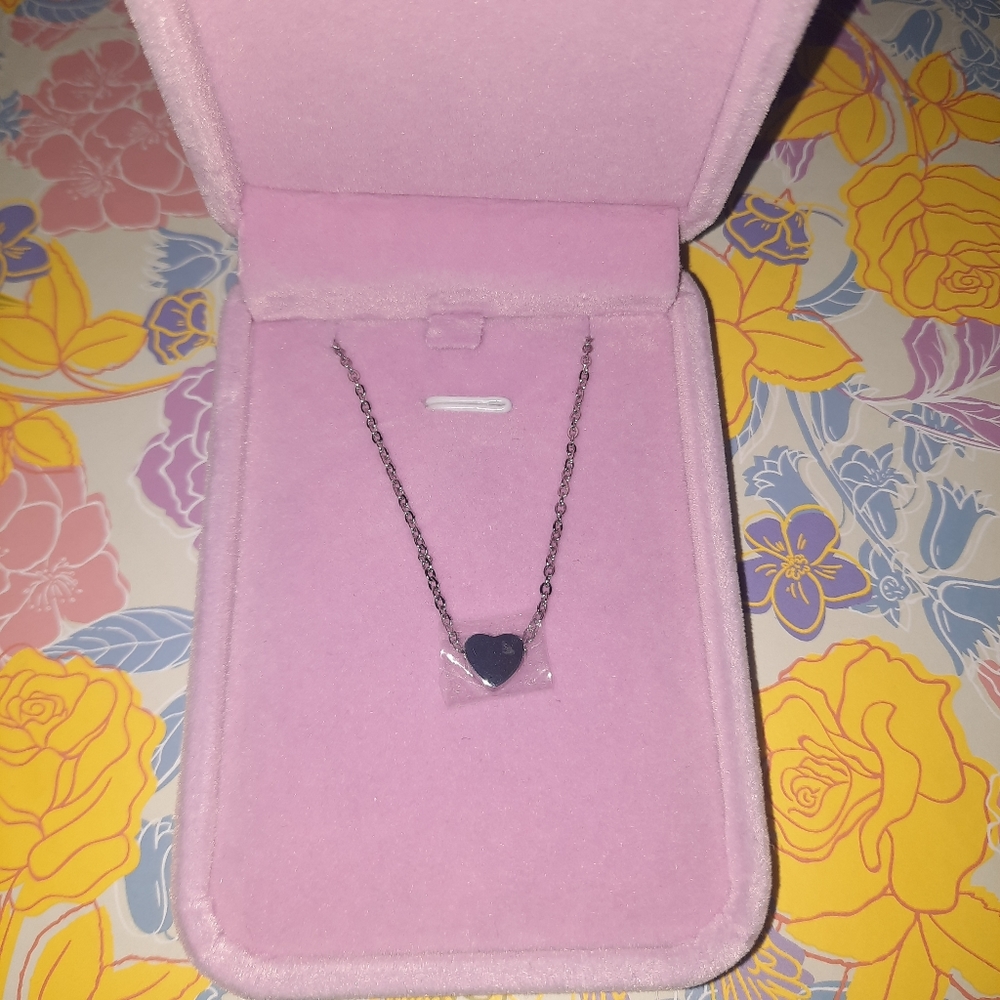Cute mini heart pendant necklace